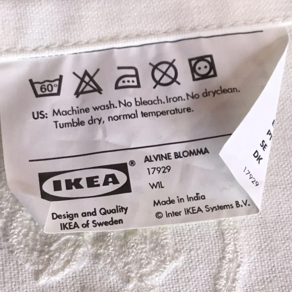NWT IKEA Alvin Blomma 2 White Floral Placemat